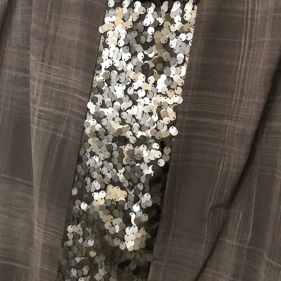 Cocktail dress with sequin strip - Picture 2 of 8